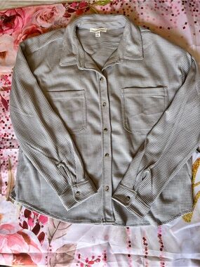 Light Gray Waffle Button-Up Shirt